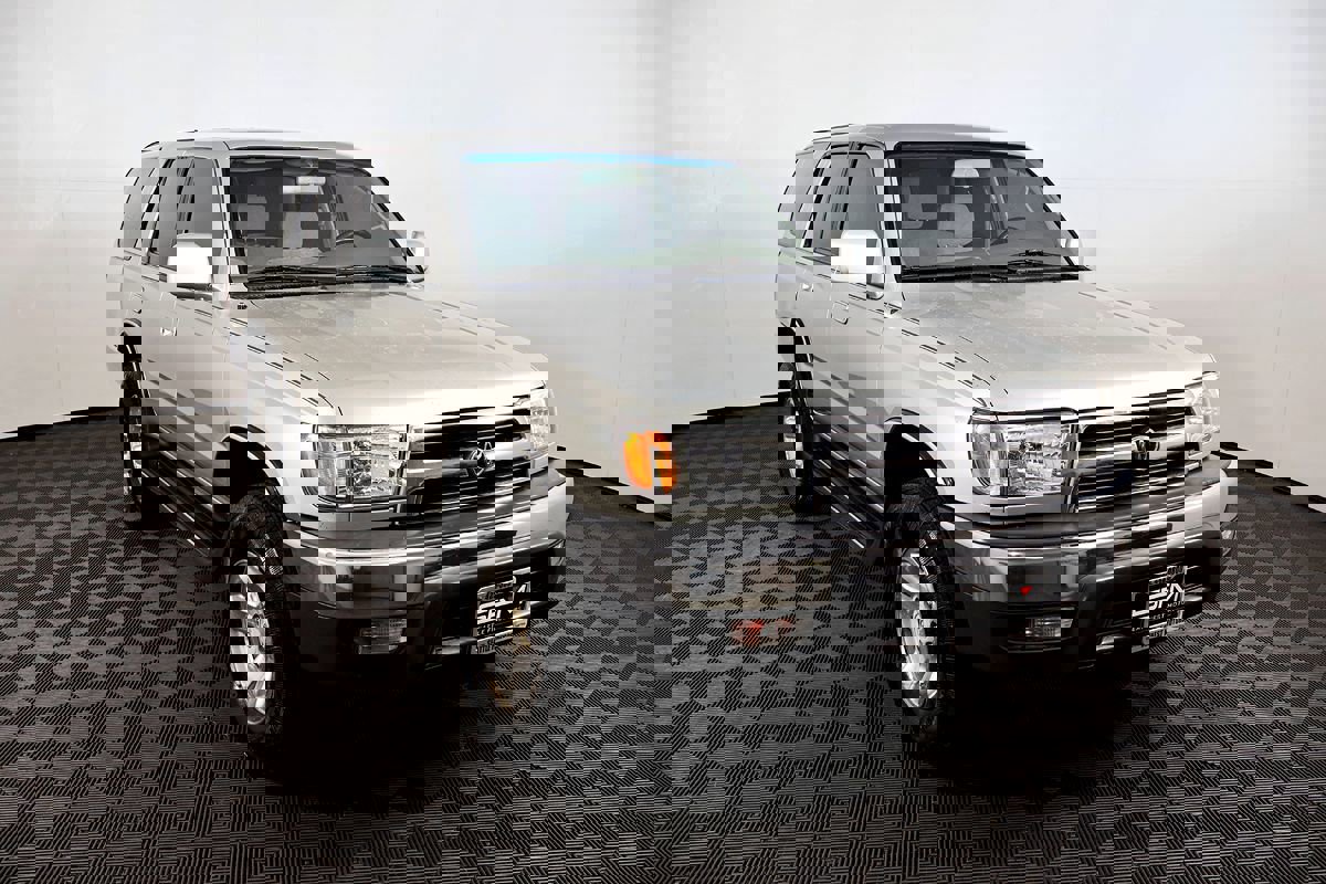 Used 1999 Toyota 4Runner SR5 image 4