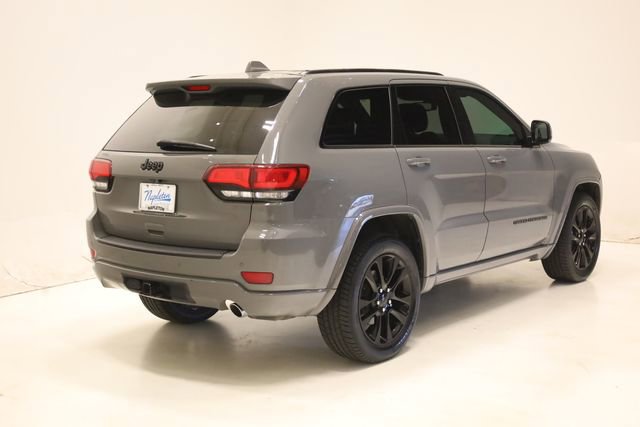 Used 2019 Jeep Grand Cherokee Altitude image 4
