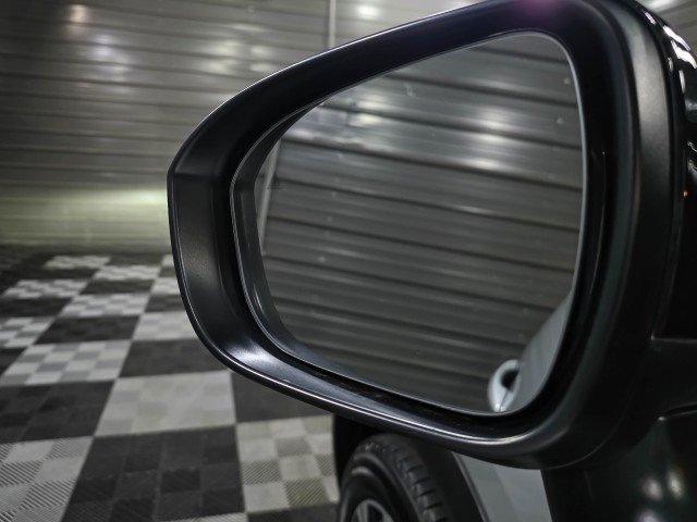 Used 2022 Nissan Rogue SV image 33
