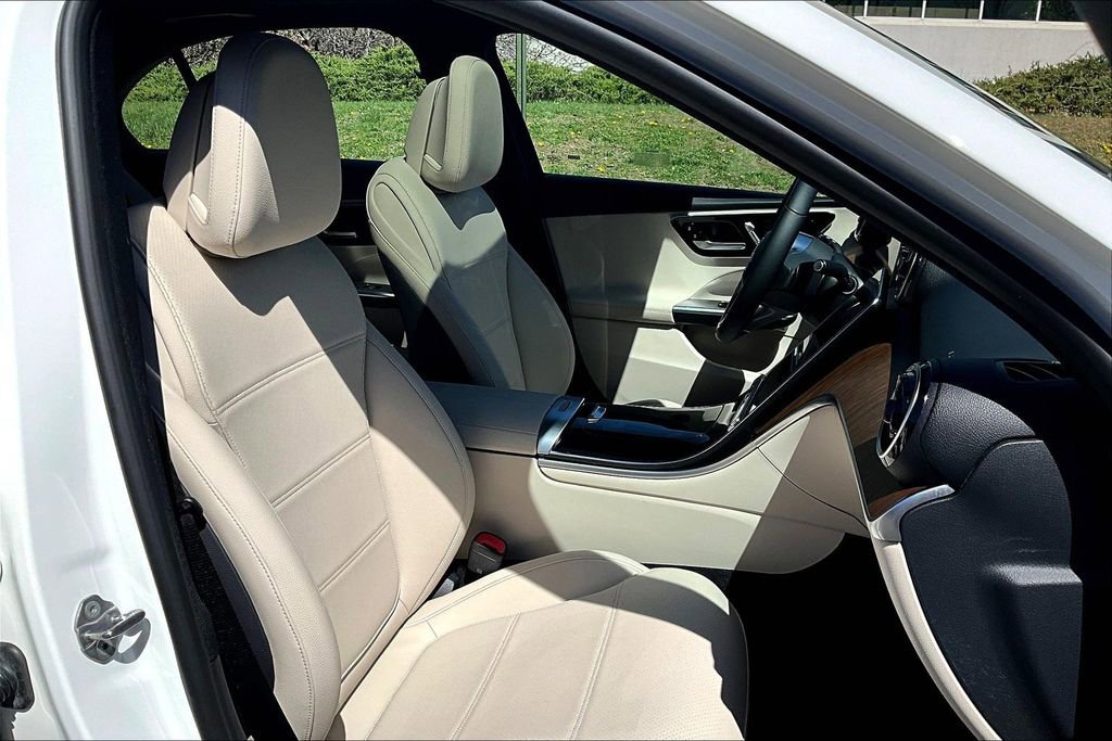 Certified 2023 Mercedes-Benz C 300 4MATIC Sedan image 7
