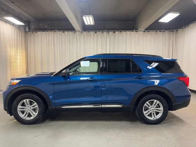 Used 2022 Ford Explorer XLT w/ Equipment Group 202A AWD/4WD image 8