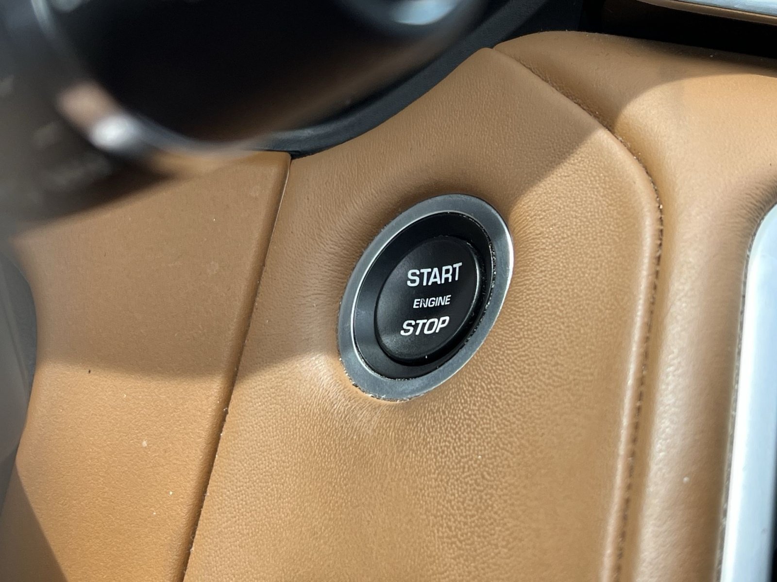 Used 2019 Land Rover Range Rover Velar R-Dynamic HSE AWD/4WD image 38