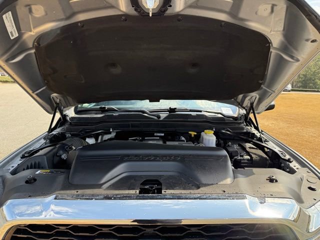 Used 2022 RAM 4500 Tradesman w/ Chrome Appearance Group image 28