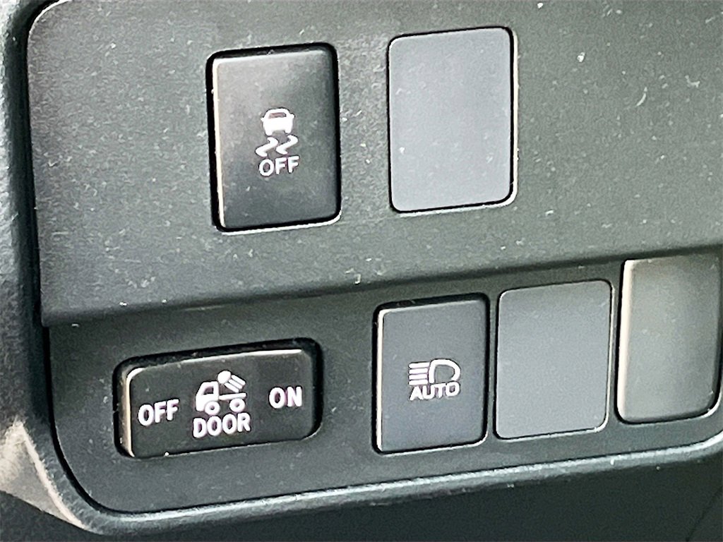 Used 2022 Toyota Tacoma SR w/ SR Convenience Package image 10