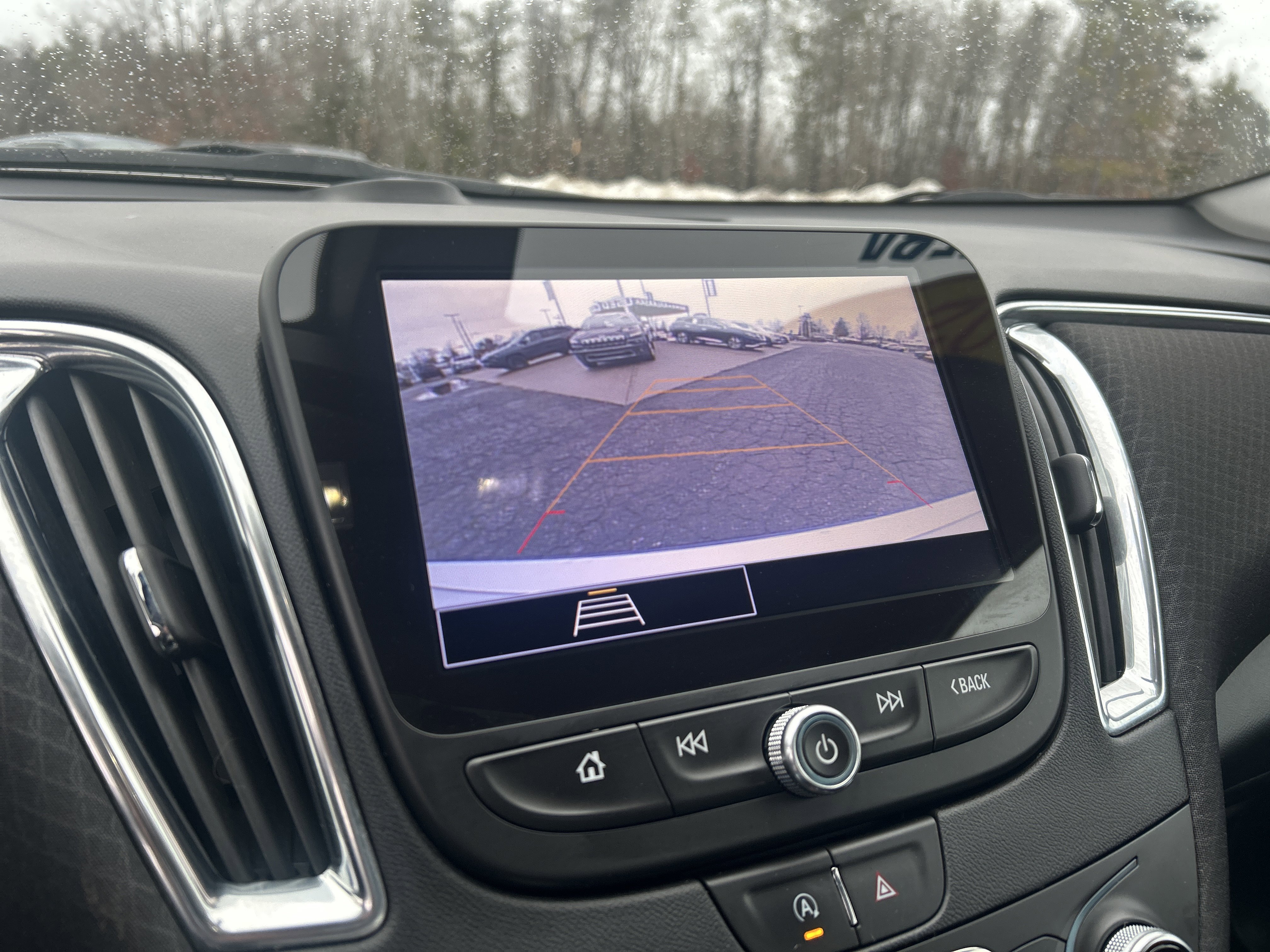 Used 2021 Chevrolet Malibu LT image 19