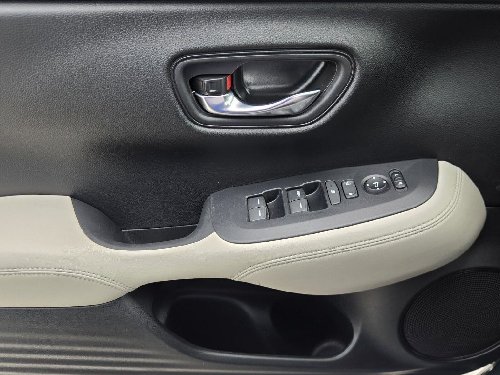 Certified 2024 Honda HR-V LX image 26