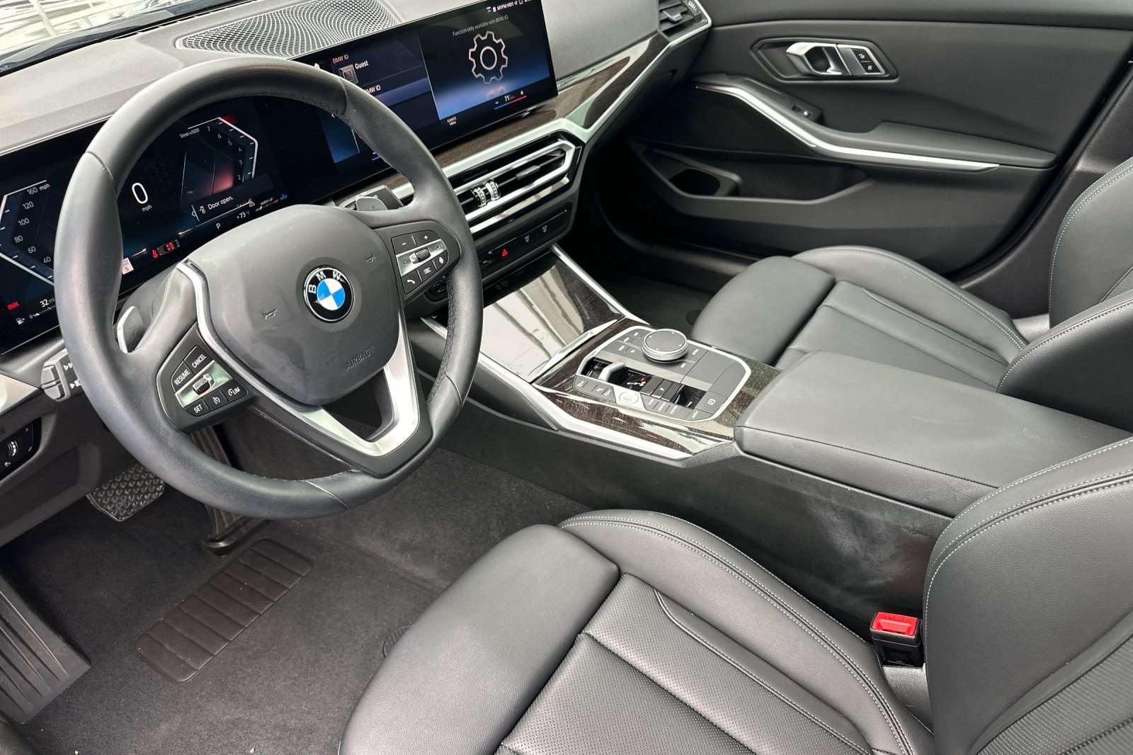 Used 2023 BMW 330i Sedan w/ Driving Assistance Package RWD image 9
