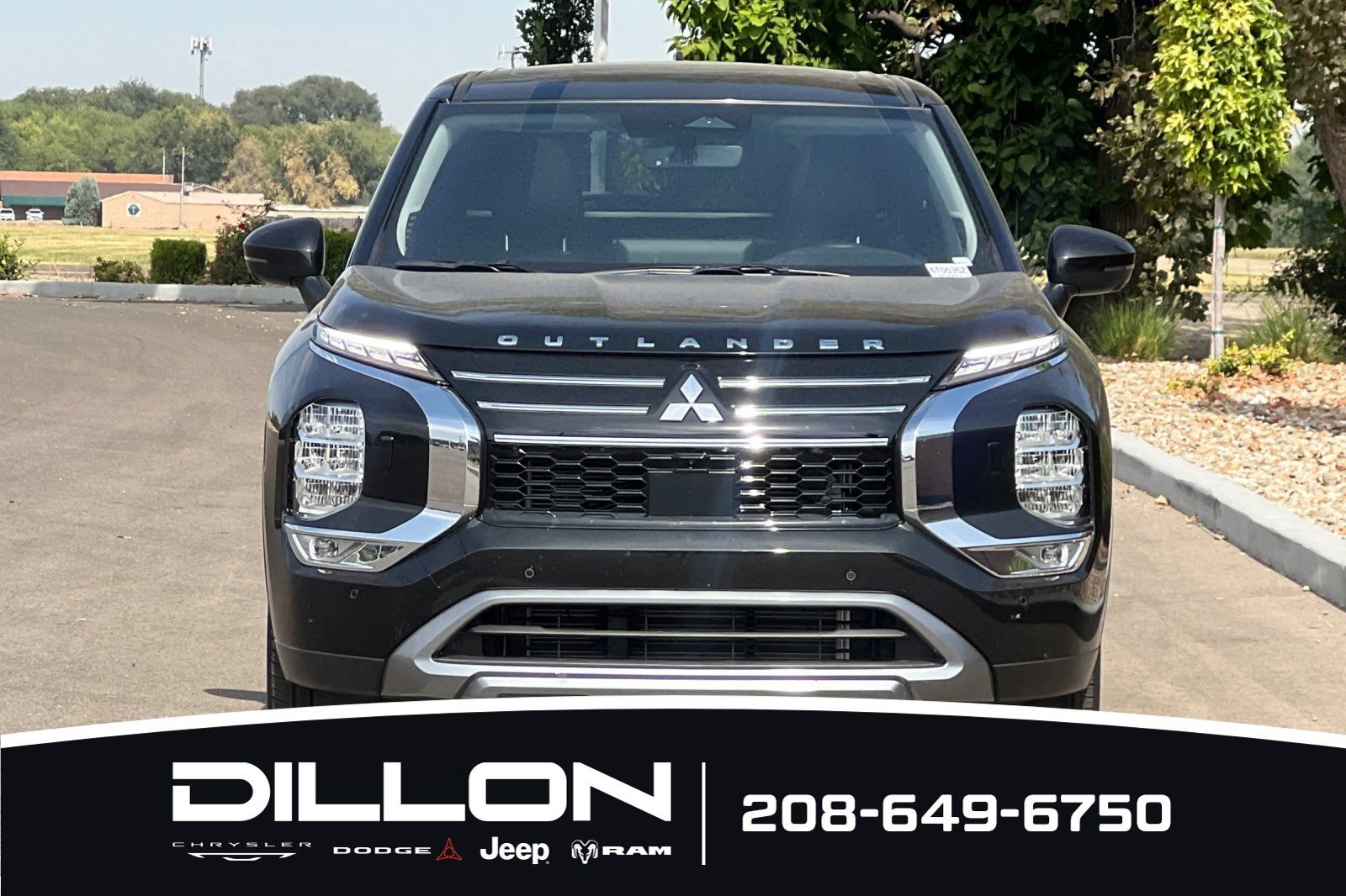 Used 2025 Mitsubishi Outlander SE AWD/4WD image 9