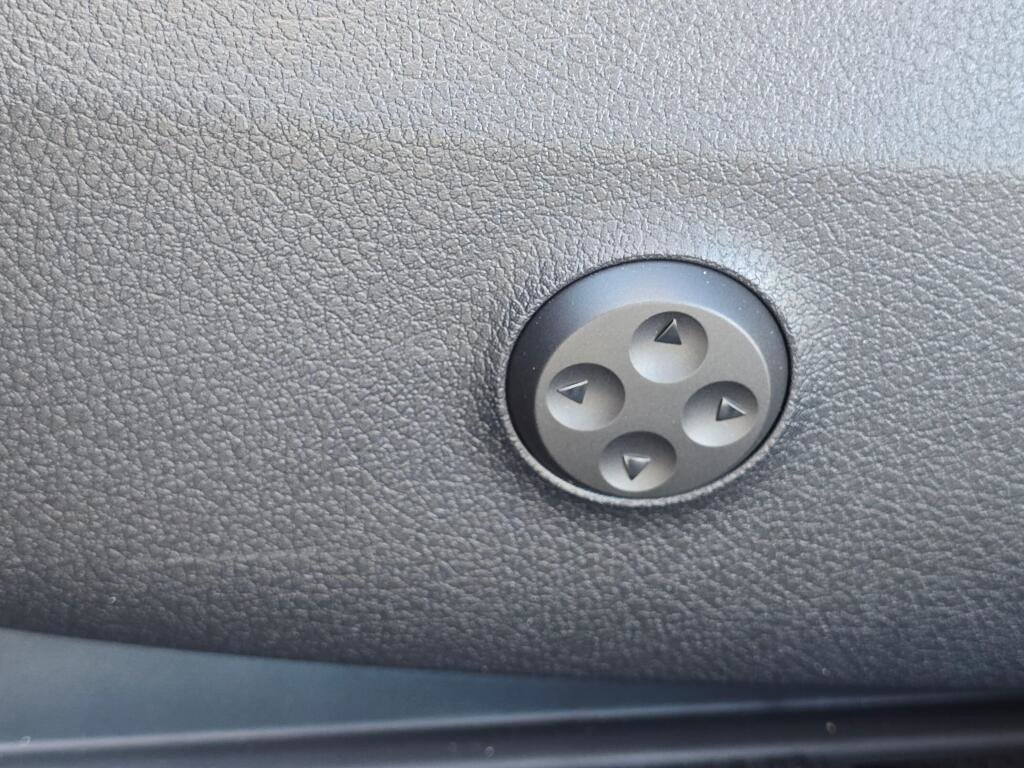 New 2026 Mercedes-Benz GLC 43 AMG 4MATIC image 37