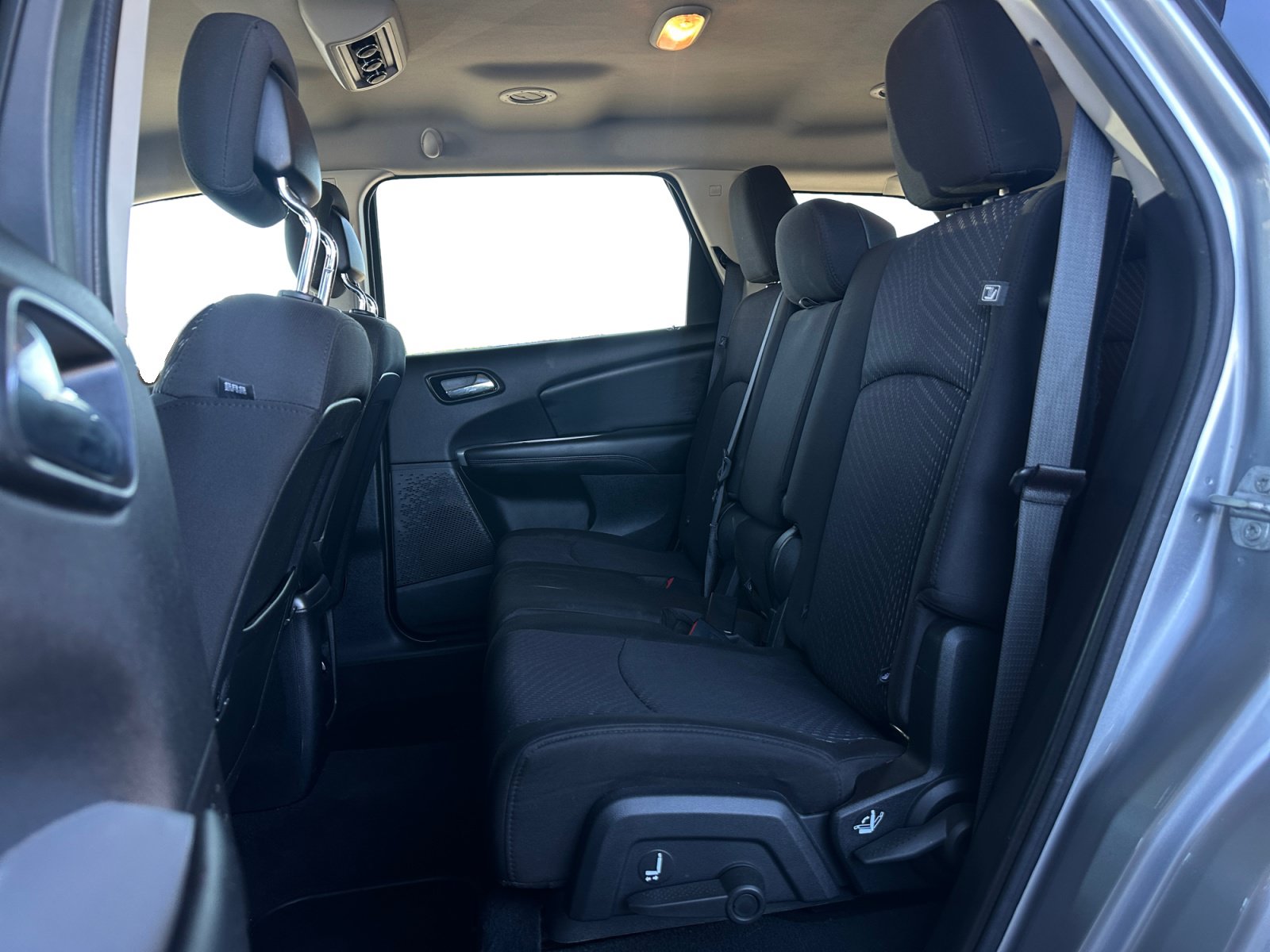 Used 2017 Dodge Journey SXT w/ Comfort/Convenience Group FWD image 13