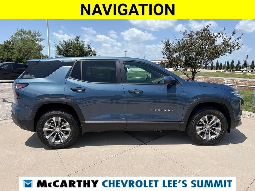 Used 2025 Chevrolet Equinox LT FWD image 14