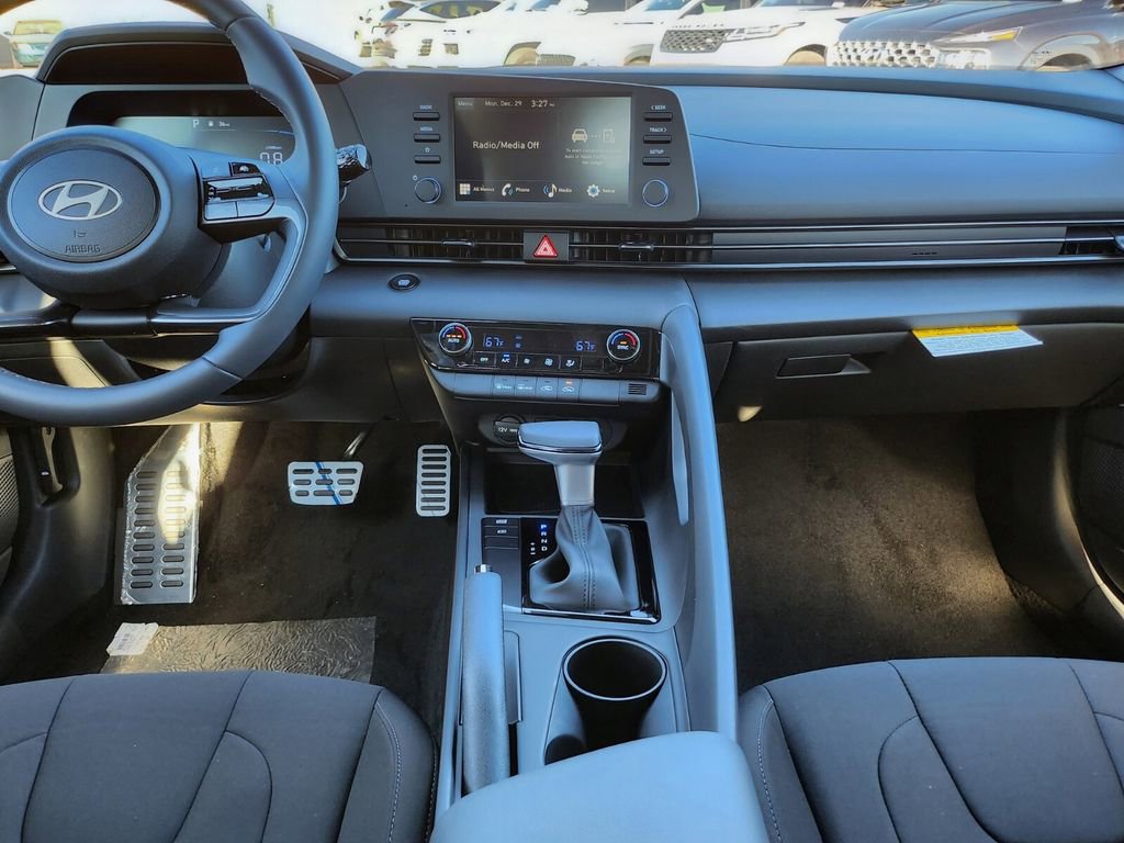 Certified 2026 Hyundai Elantra Sport image 18