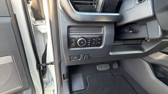 New 2026 Ford F350 Lariat w/ FX4 Off-Road Package image 32