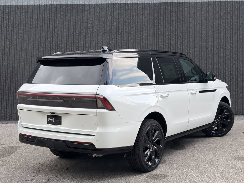 New 2027 Lincoln Navigator Black Label AWD/4WD image 7