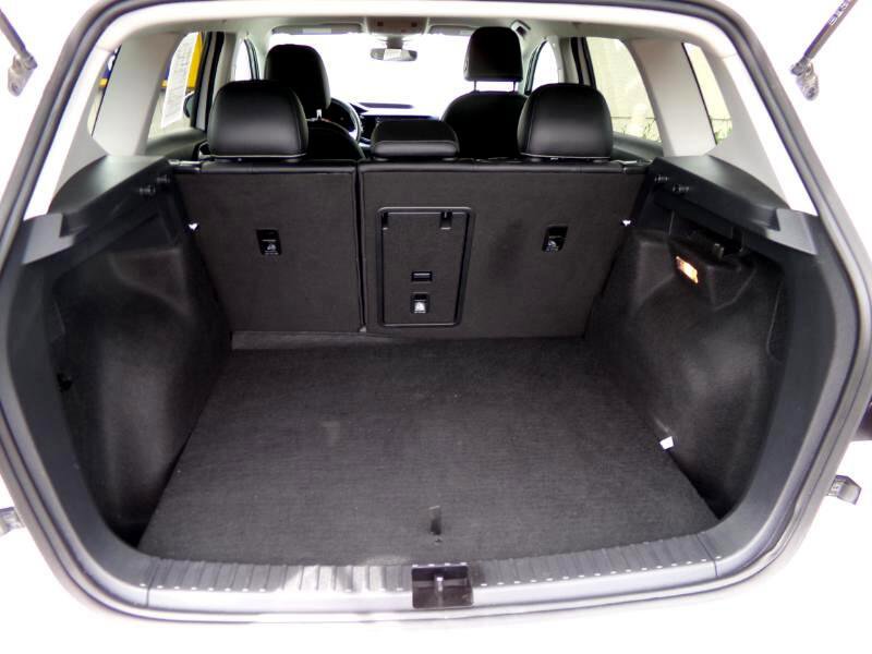 Used 2023 Volkswagen Taos SE image 37