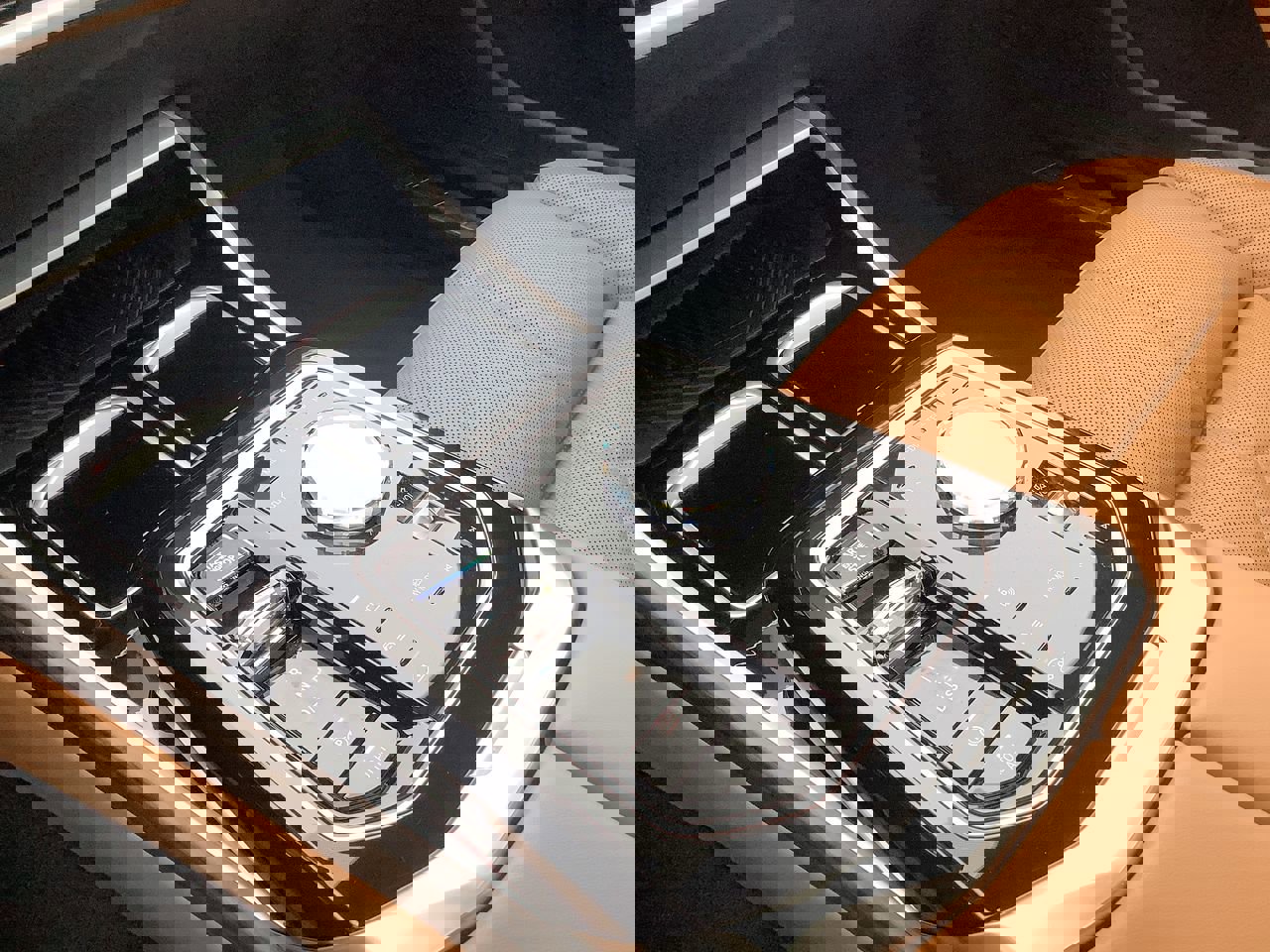 Certified 2023 BMW 740i image 28