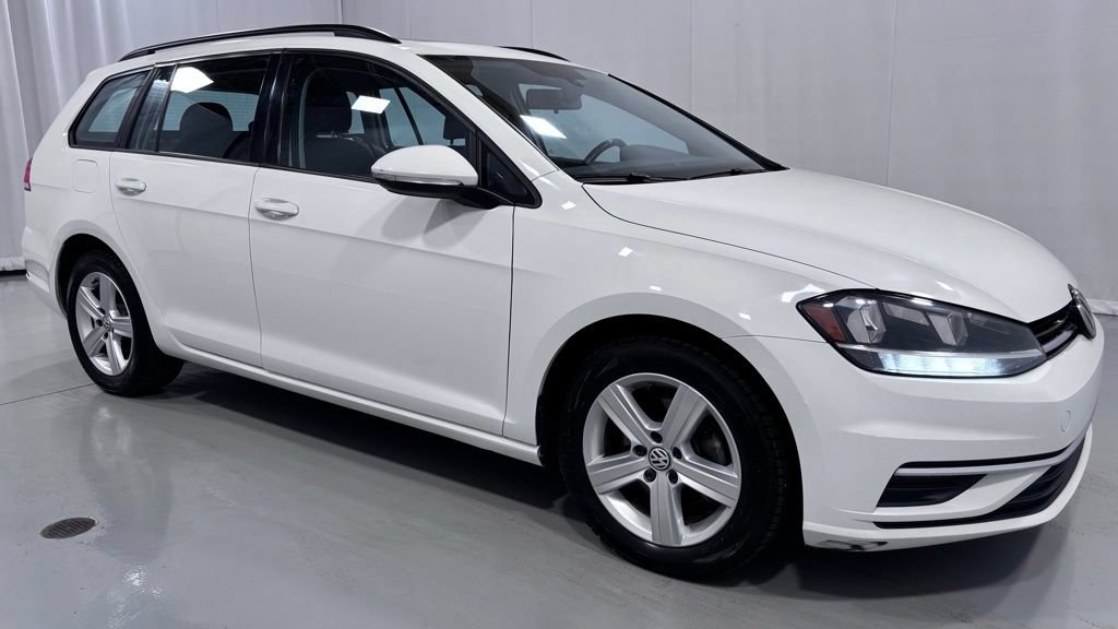 Used 2018 Volkswagen Golf SE FWD image 4