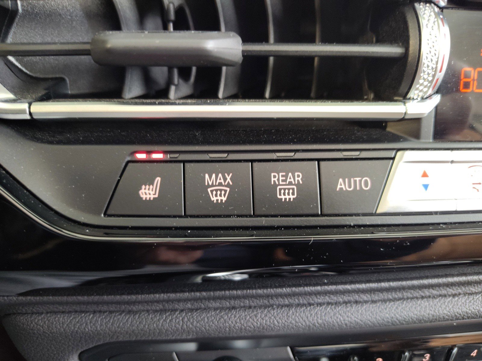 Used 2022 BMW Z4 M40i w/ Premium Package image 26