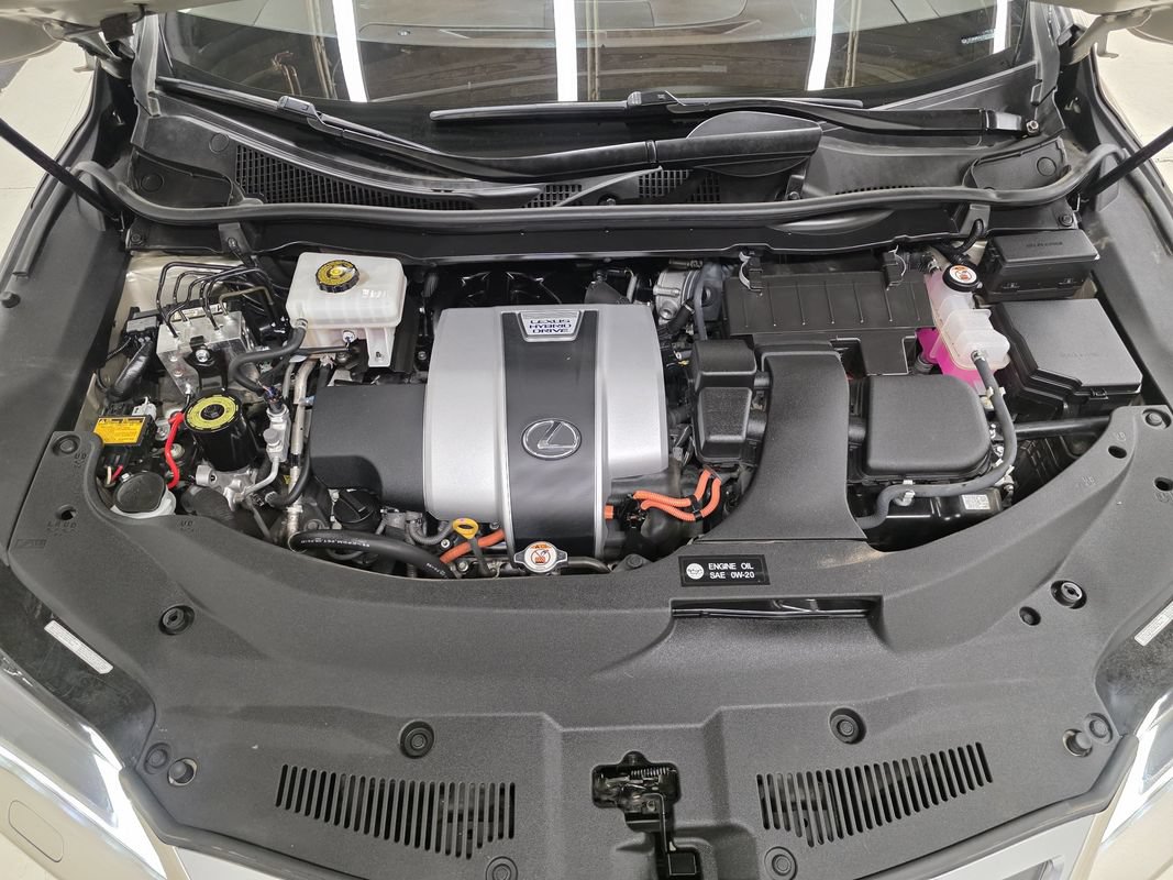 Used 2018 Lexus RX 450h AWD w/ Premium Package image 57