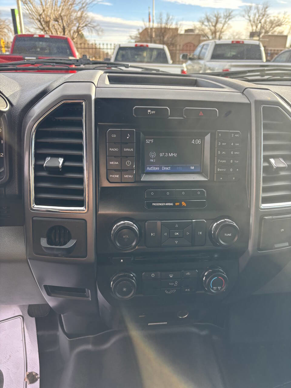 Used 2016 Ford F150 XLT image 9