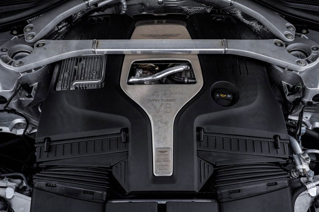 Used 2021 Aston Martin DBX image 34