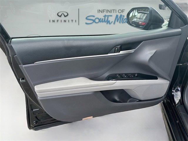 Used 2018 Toyota Camry SE image 19