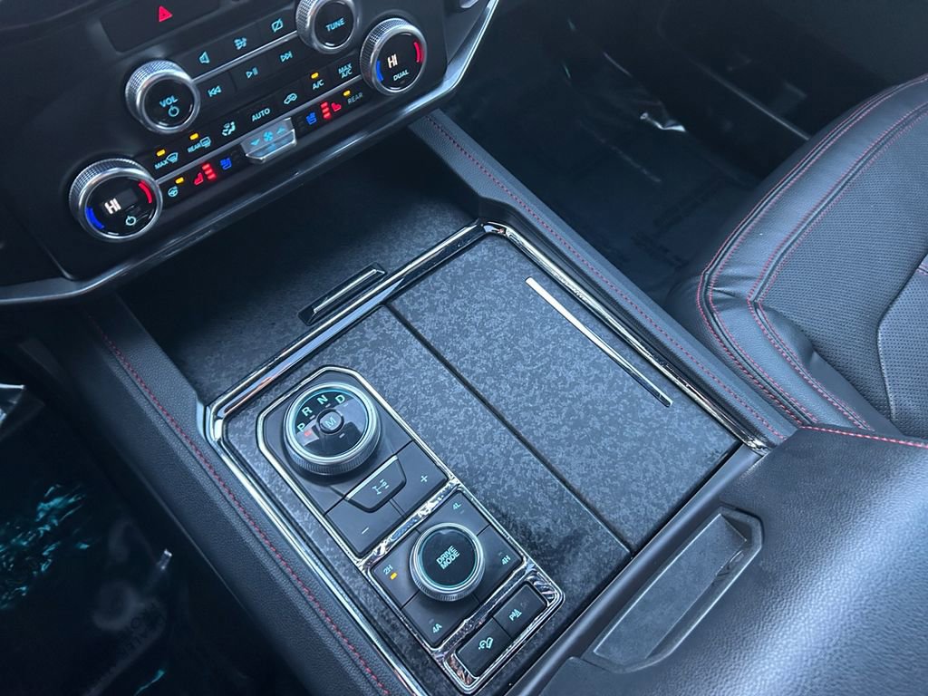 Used 2023 Ford Expedition Limited image 21