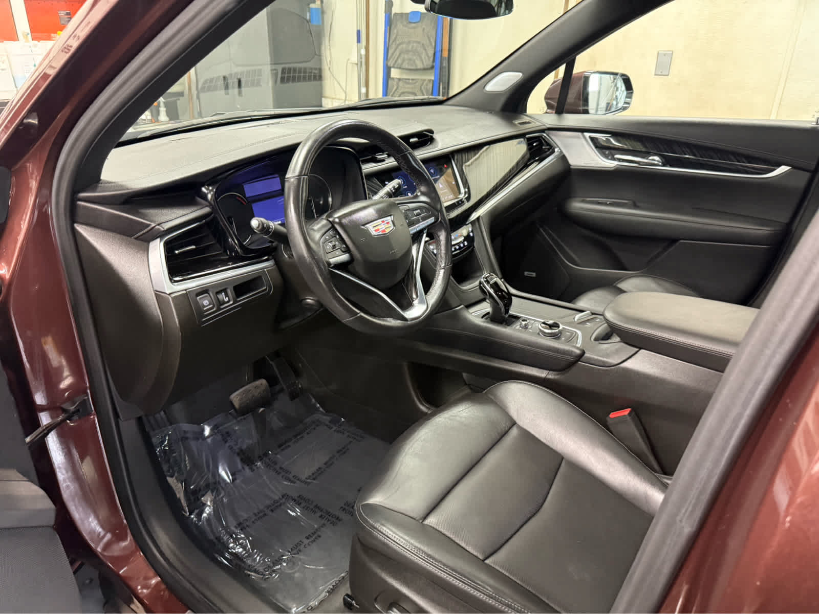 Used 2022 Cadillac XT6 Premium Luxury AWD/4WD image 10