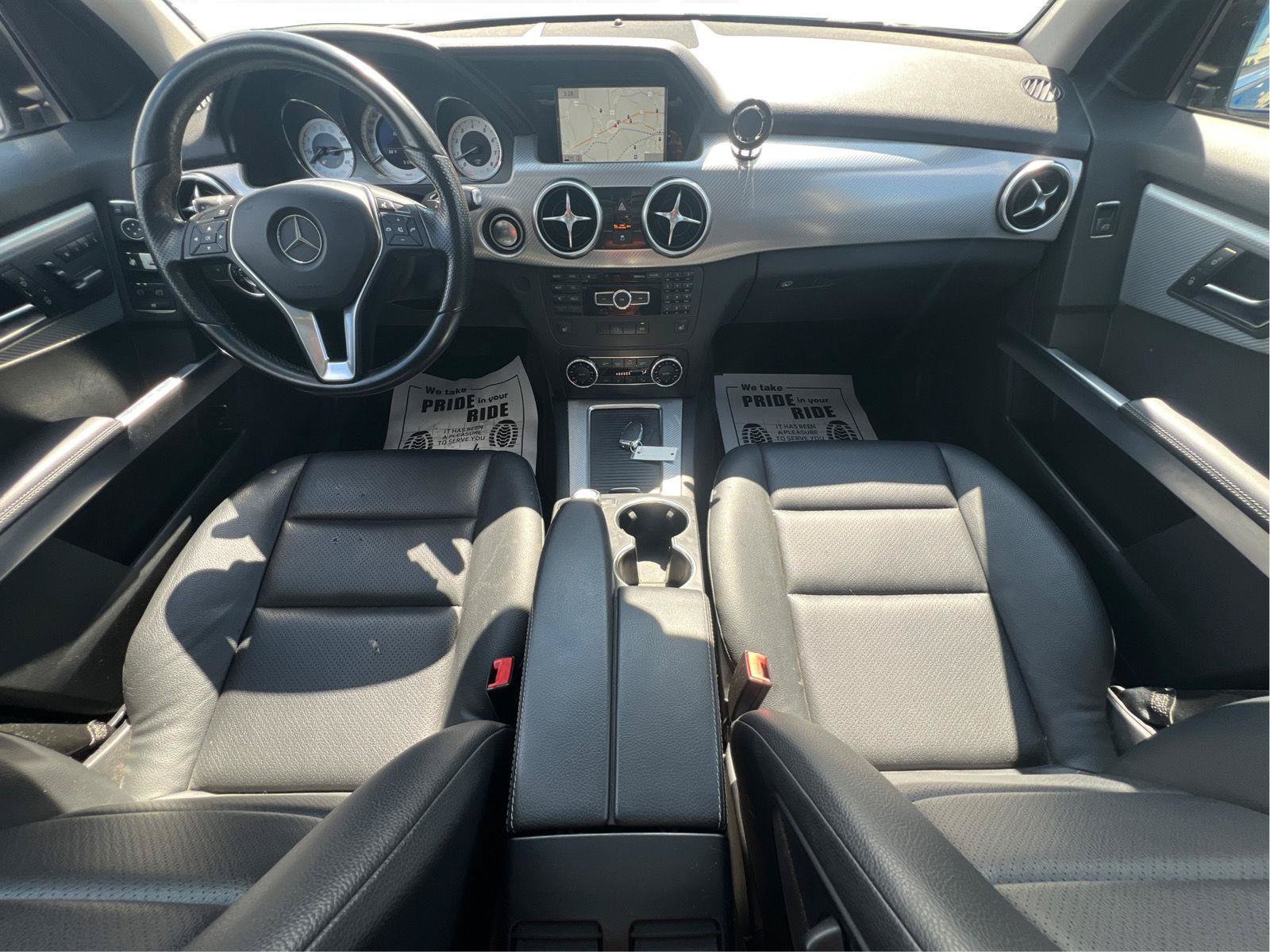 Used 2015 Mercedes-Benz GLK 350 4MATIC image 2