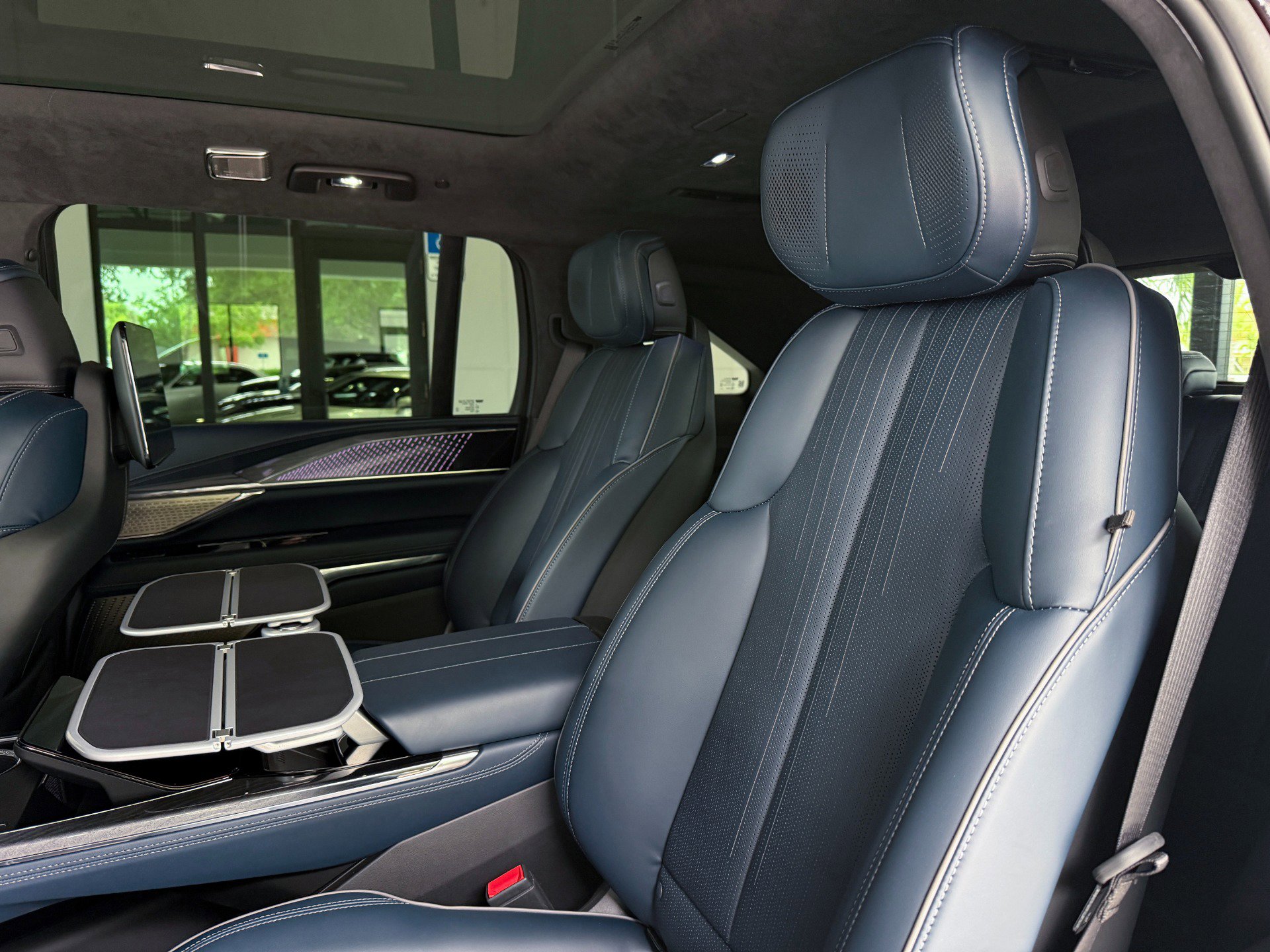 Used 2025 Cadillac Escalade IQ Sport 2 image 37