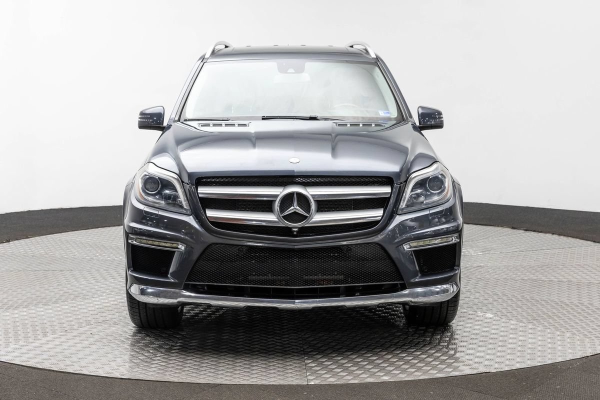 Used 2014 Mercedes-Benz GL 550 4MATIC image 2