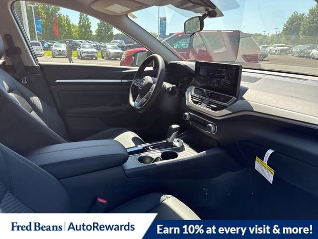 New 2026 Nissan Altima 2.5 SR FWD image 12