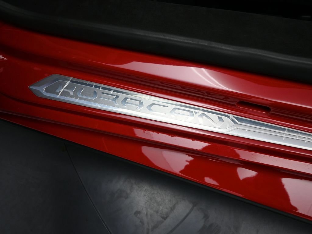 Used 2023 Lamborghini Huracan Tecnica image 34