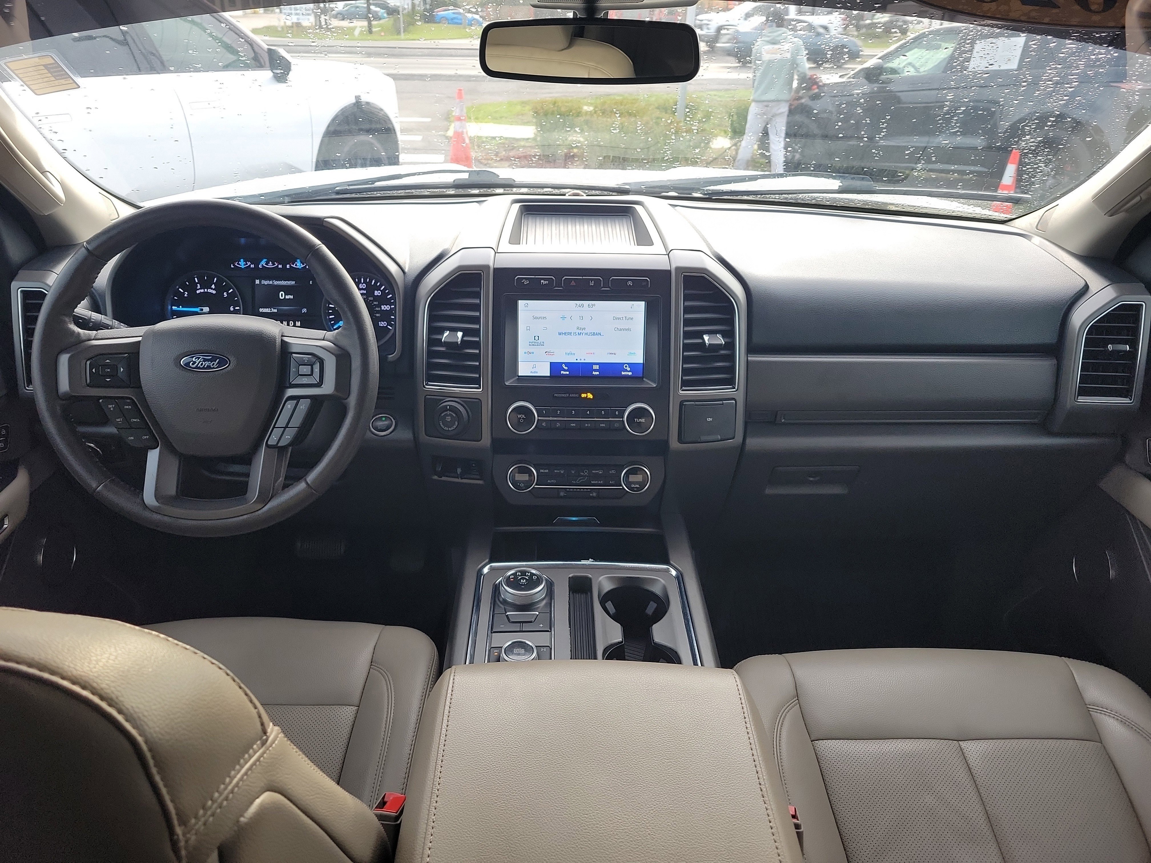 Used 2020 Ford Expedition XLT w/ FX4 Off-Road Package AWD/4WD image 16