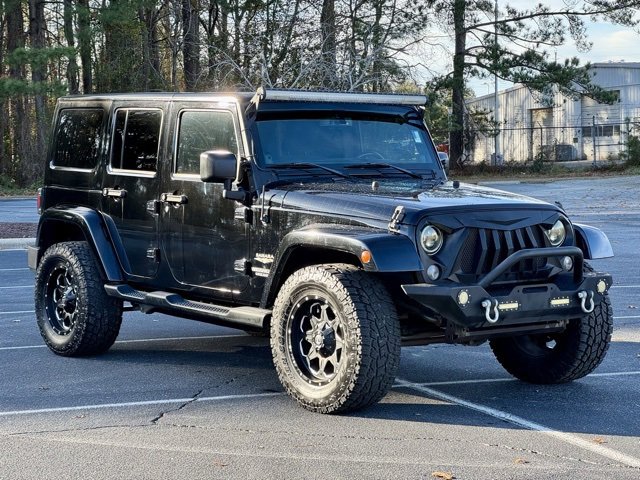 Used 2014 Jeep Wrangler Unlimited Sahara image 11