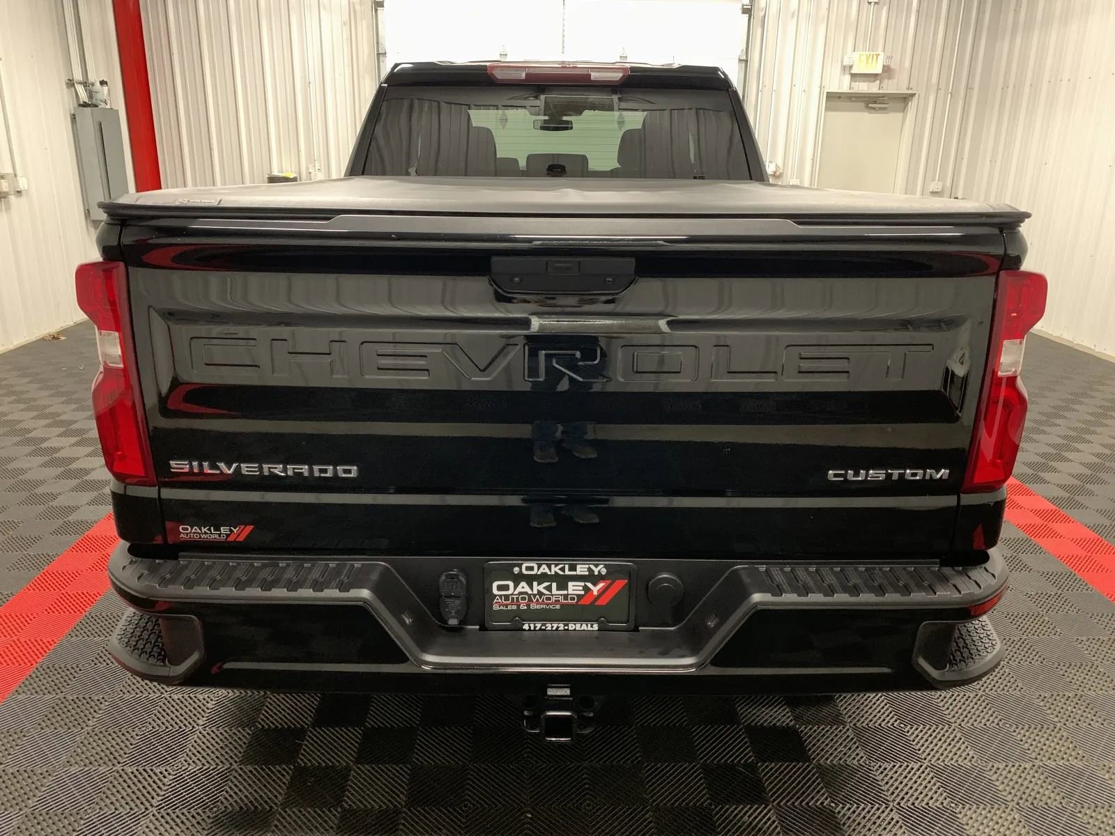 Used 2020 Chevrolet Silverado 1500 Custom w/ Custom Value Package image 3