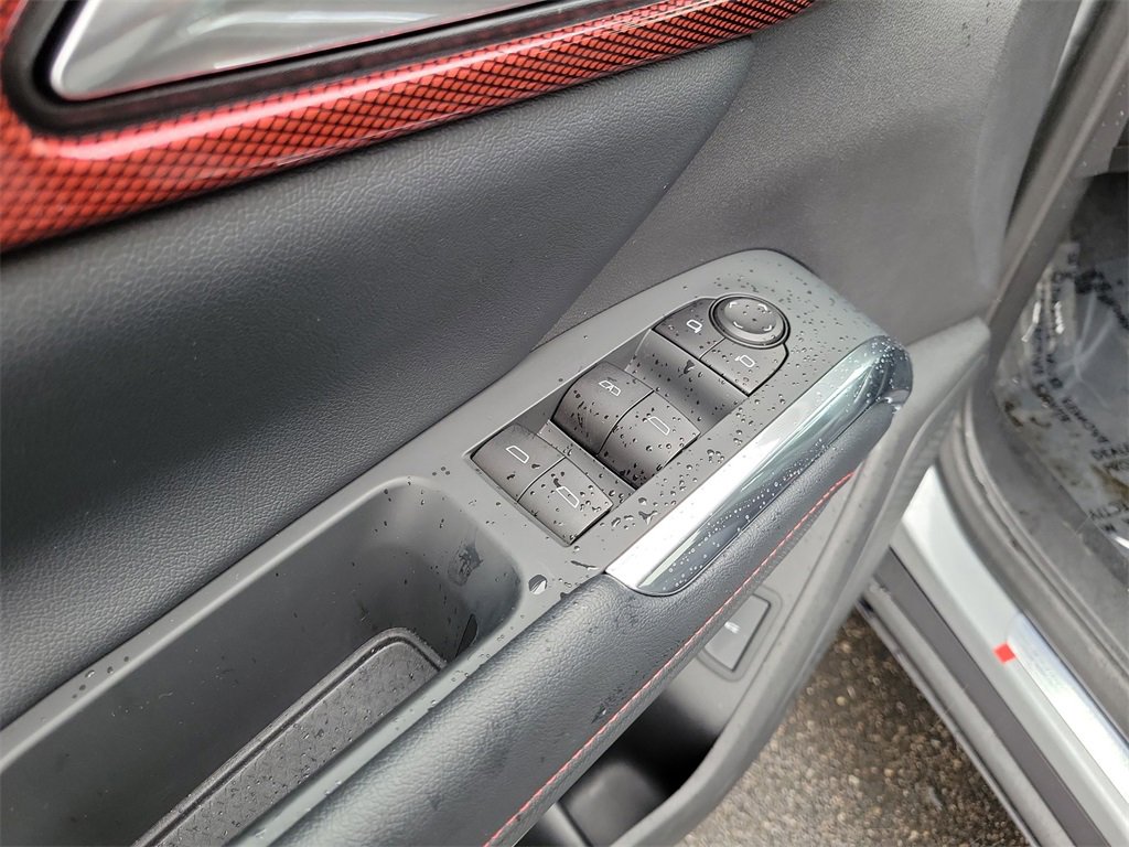 Certified 2025 Chevrolet Traverse Z71 w/ LPO, Cargo Package image 23