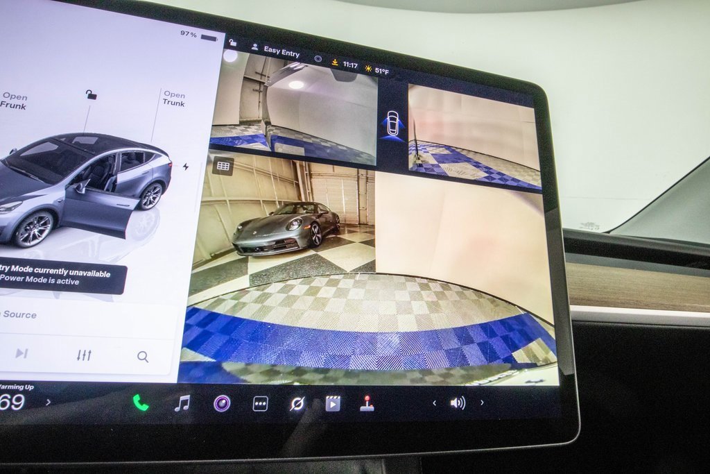 Used 2023 Tesla Model Y Long Range image 21