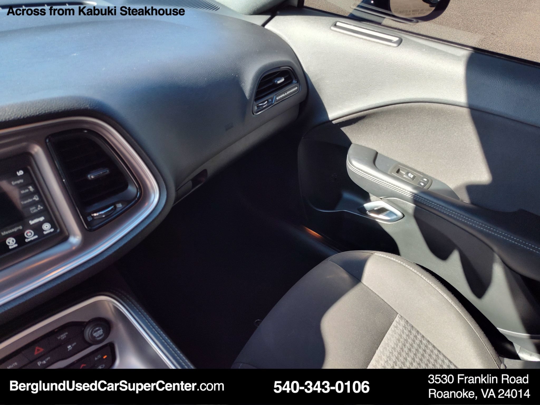 Used 2022 Dodge Challenger GT RWD image 32
