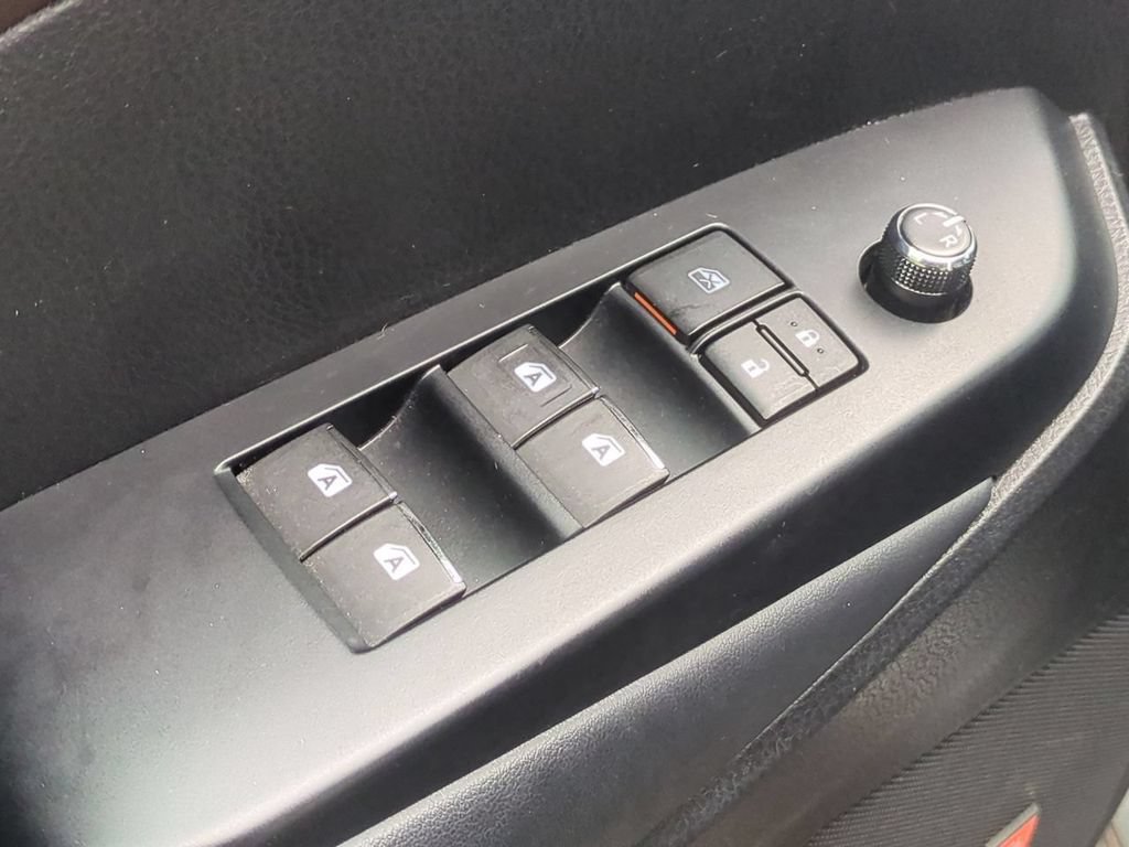 Used 2014 Toyota Highlander Limited AWD/4WD image 12
