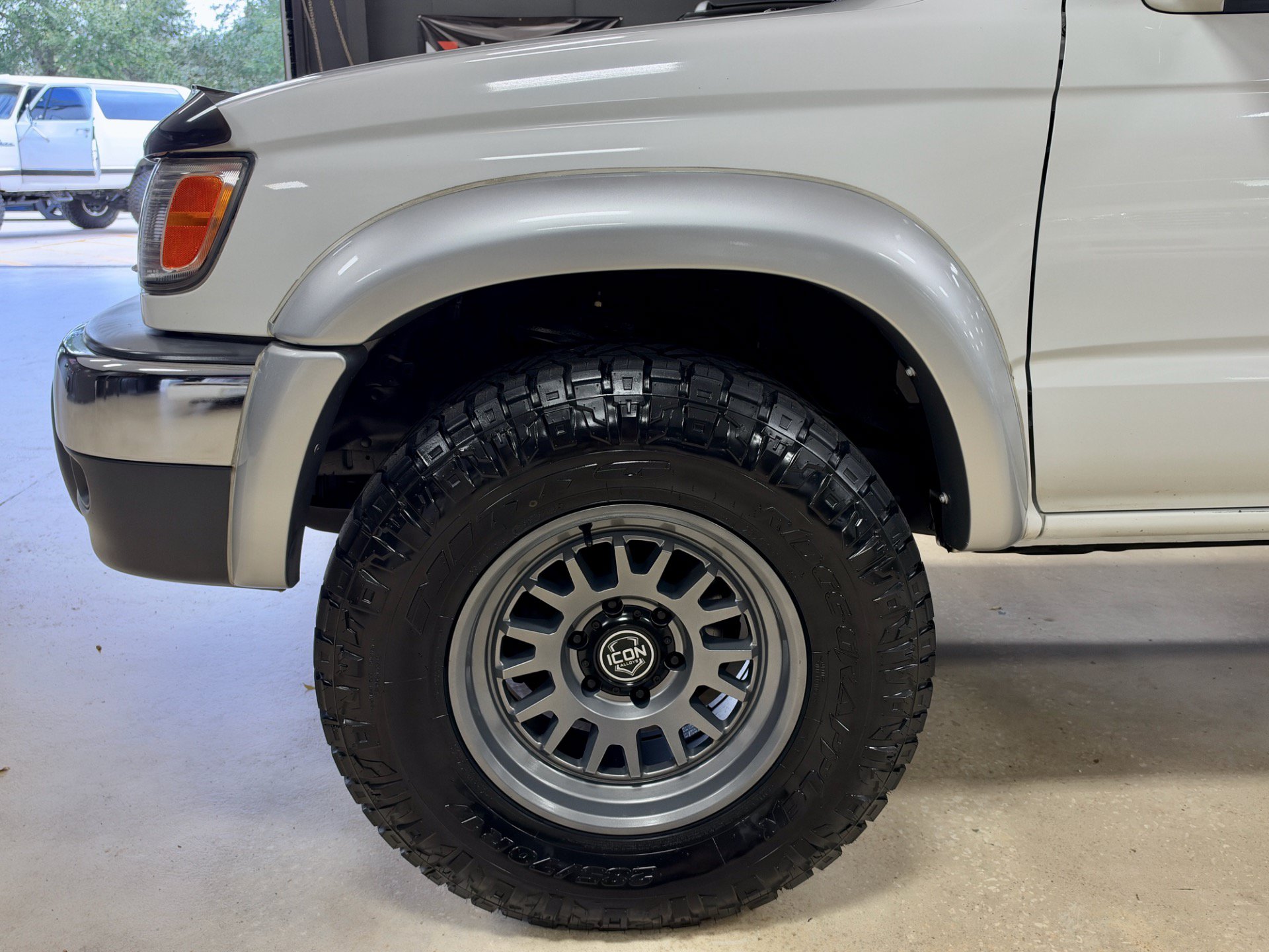 Used 2002 Toyota 4Runner SR5 w/ Upgrade Value Pkg 2 AWD/4WD image 15
