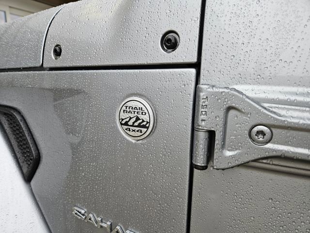 Used 2018 Jeep Wrangler Unlimited Sahara image 11