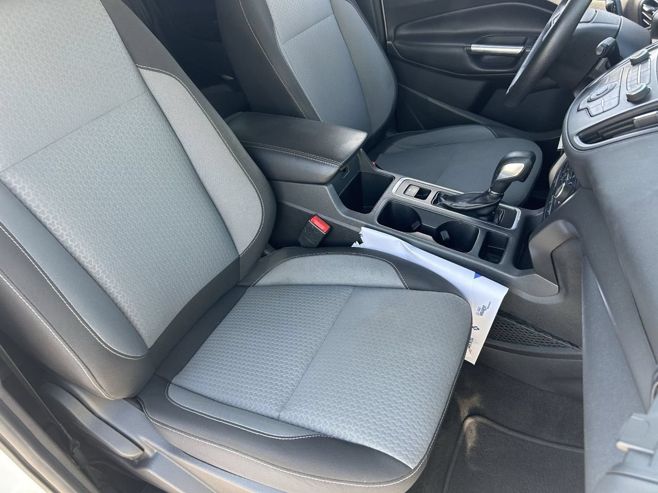 Used 2018 Ford Escape SE FWD image 20
