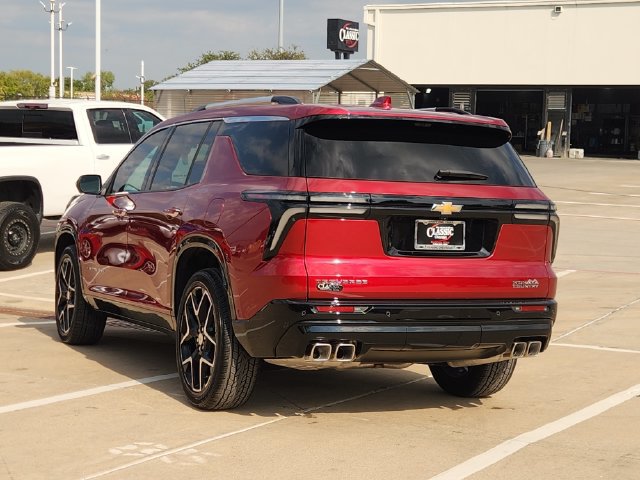 Used 2026 Chevrolet Traverse High Country w/ LPO, Floor Liner Package FWD image 3