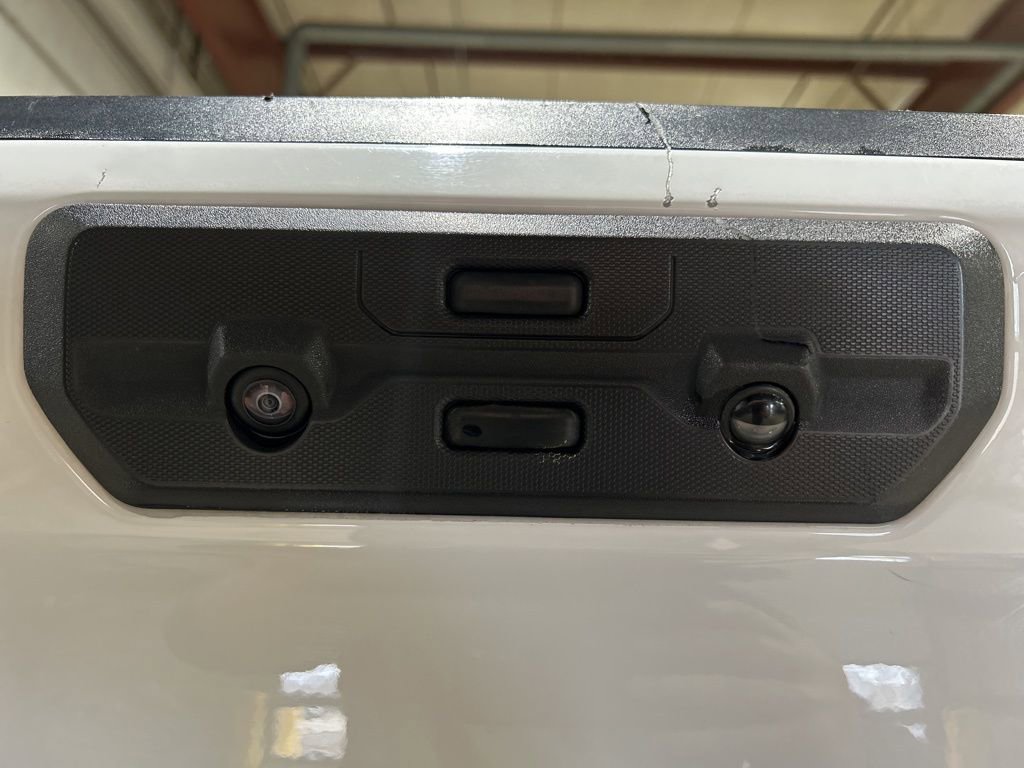 Used 2024 GMC Sierra 1500 SLT image 12