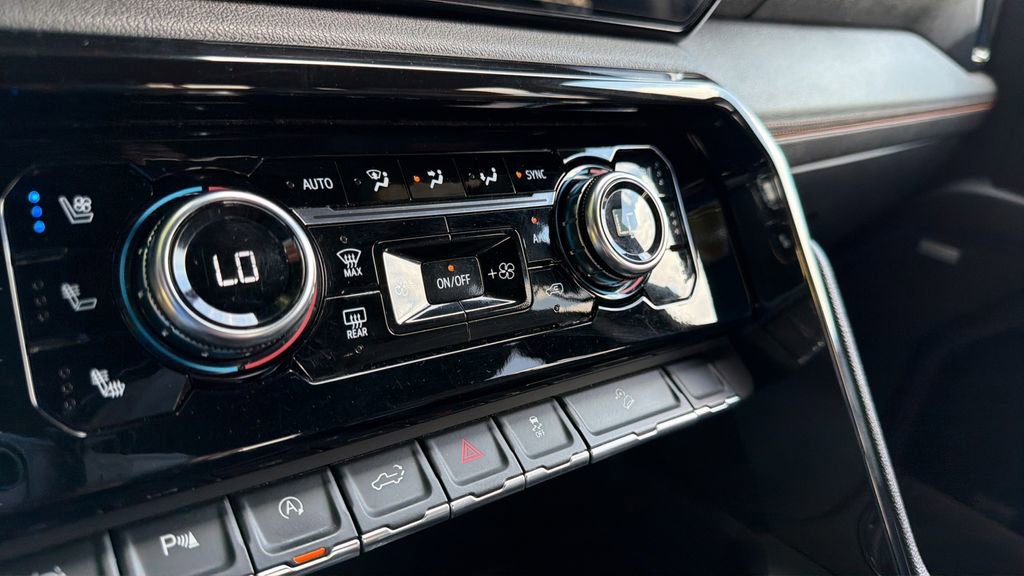 Used 2023 GMC Sierra 1500 AT4 w/ AT4 Premium Package AWD/4WD image 20