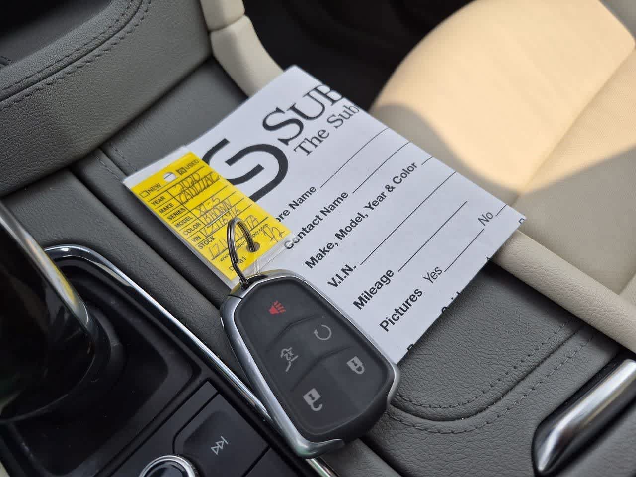 Used 2020 Cadillac XT5 Premium Luxury w/ LPO, Floor Liner Package FWD image 35