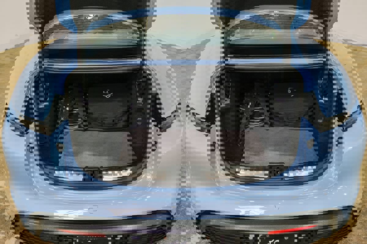 Used 2022 Porsche Taycan 4S image 53