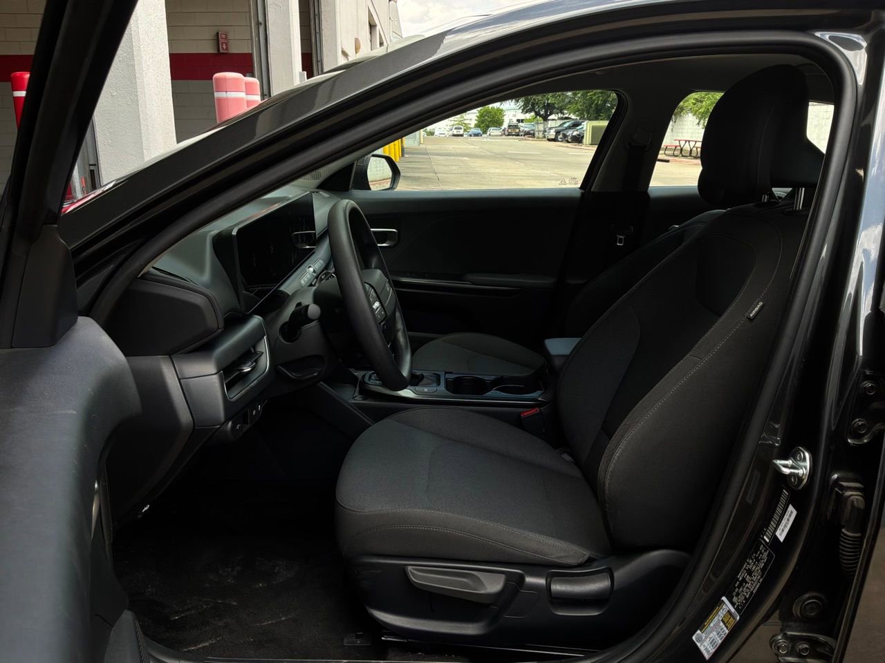 Used 2025 Kia K4 FWD image 10