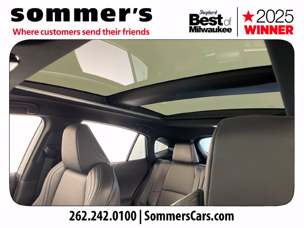 Used 2023 Toyota Venza Limited AWD/4WD image 18